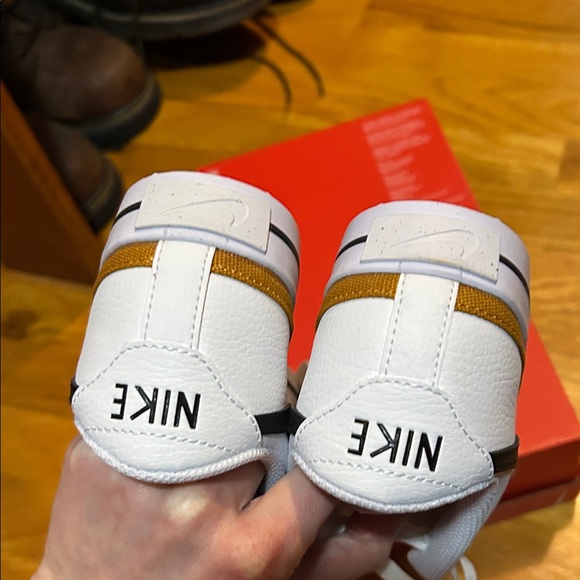 Nike Women’s court legacy NN Sneakers - Picture 5 of 7